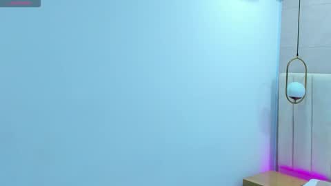 K O S M I C online show from 12.15.25