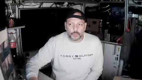 Kosta online show from 01.05.25
