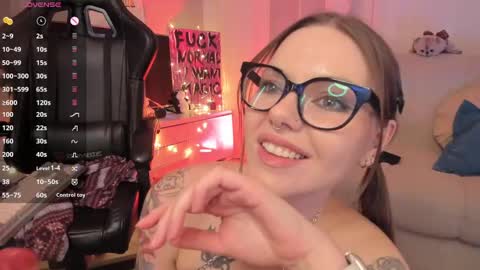 Snapshot of koza_dereza_ chatting on 02.18.25 Jess online show from 02.18.25