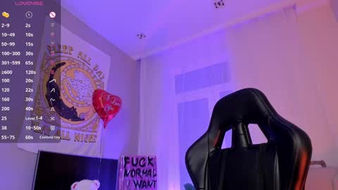 Snapshot of koza_dereza_ chatting on 02.23.25 Jess online show from 02.23.25