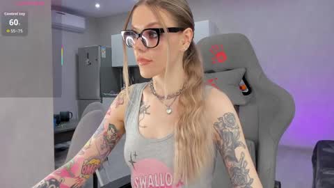 Jess online show from 04.22.26