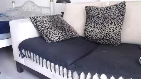 Mert online show from 10.21.25