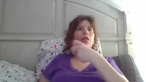 Snapshot of krazyred1027 chatting on 02.19.26 krazyred1027 online show from 02.19.26