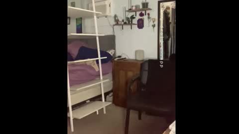 kreamyk420 online show from 03.17.26