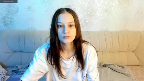 Snapshot of krisdoeill chatting on 05.05.26 krisdoeill online show from 05.05.26