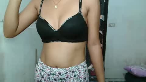 Snapshot of krisloversweet1 chatting on 02.19.26 Kris online show from 02.19.26