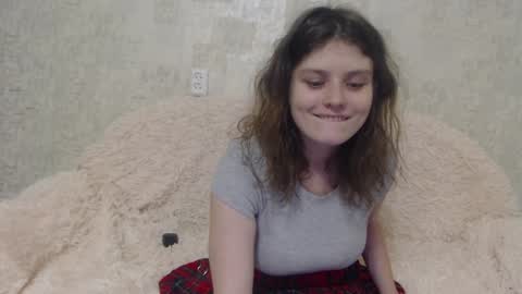 Snapshot of krissvoss chatting on 12.17.24 krissvoss online show from 12.17.24