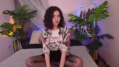 Krissy online show from 11.17.25