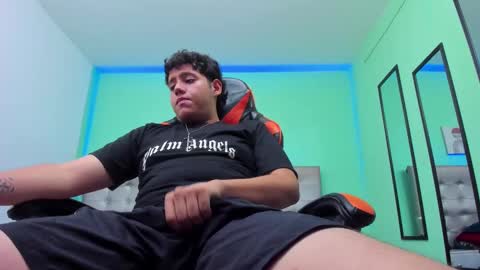 Snapshot of krist_palma chatting on 02.11.25 krist_palma online show from 02.11.25