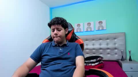 Snapshot of krist_palma chatting on 02.18.25 krist_palma online show from 02.18.25