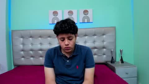 Snapshot of krist_palma chatting on 02.19.25 krist_palma online show from 02.19.25