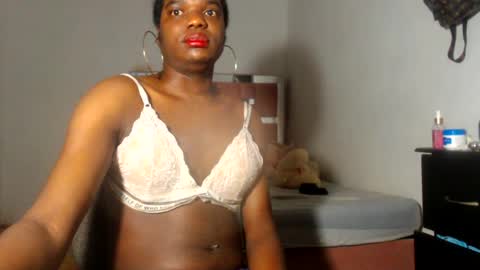 Snapshot of kristal_cox2 chatting on 06.16.26 kristal_cox2 online show from 06.16.26