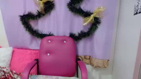 Snapshot of kristaljonnes_ chatting on 12.03.24 Cristina online show from 12.03.24