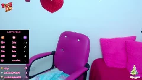 Snapshot of kristaljonnes_ chatting on 12.17.24 Cristina online show from 12.17.24