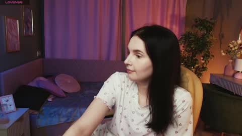 Snapshot of kristen_belll chatting on 05.12.26 Sophia online show from 05.12.26