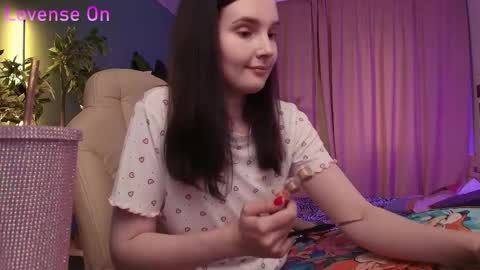 Snapshot of kristen_belll chatting on 05.15.26 Sophia online show from 05.15.26