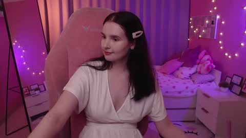 Snapshot of kristen_belll chatting on 05.20.26 Sophia online show from 05.20.26