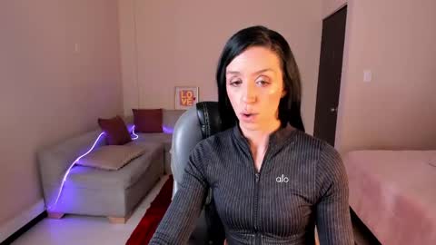Snapshot of kristen_garner chatting on 05.12.26 Sophia online show from 05.12.26