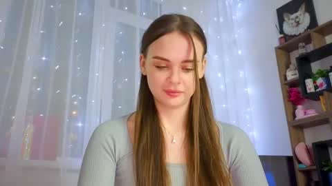 Snapshot of kristen_sayles chatting on 02.21.25 Kris online show from 02.21.25