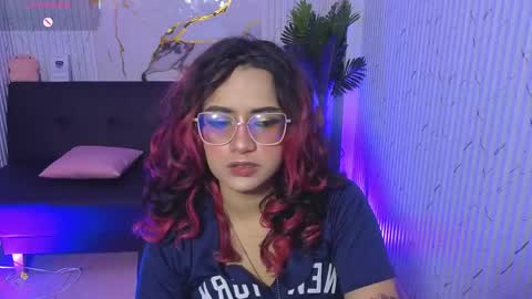 Snapshot of kristen_tay chatting on 04.21.26 kristen_tay online show from 04.21.26
