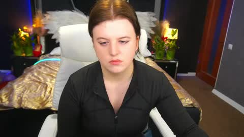 Snapshot of kristifoxy chatting on 04.26.26 kristifoxy online show from 04.26.26