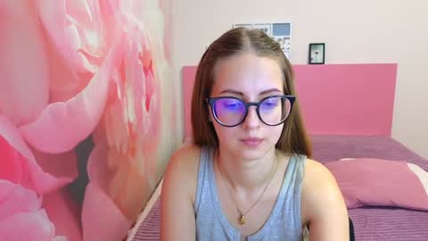 Snapshot of kristina_adel chatting on 01.30.25 Kristina Adel online show from 01.30.25