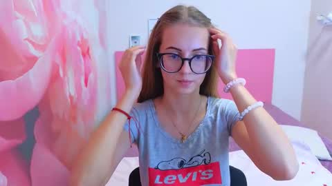 Kristina Adel online show from 11.14.25