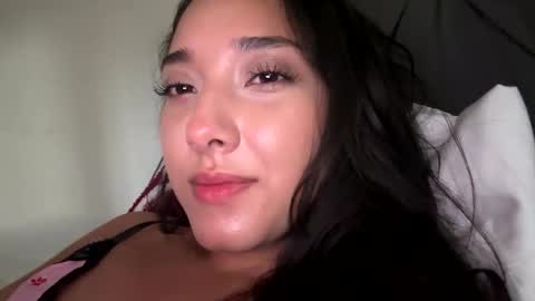 Snapshot of kristinaaxxx chatting on 01.08.26 kristina online show from 01.08.26