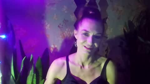 Snapshot of kristinagold44 chatting on 12.16.24 Kristina online show from 12.16.24