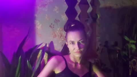 Snapshot of kristinagold44 chatting on 12.22.24 Kristina online show from 12.22.24