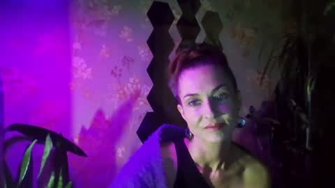 Snapshot of kristinagold44 chatting on 12.30.24 Kristina online show from 12.30.24