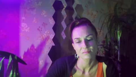 Snapshot of kristinagold44 chatting on 01.01.25 Kristina online show from 01.01.25