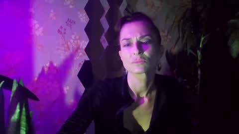 Snapshot of kristinagold44 chatting on 01.10.25 Kristina online show from 01.10.25