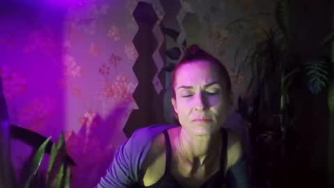 Snapshot of kristinagold44 chatting on 01.27.25 Kristina online show from 01.27.25