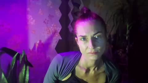 Snapshot of kristinagold44 chatting on 01.27.25 Kristina online show from 01.27.25