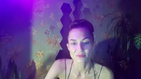 Snapshot of kristinagold44 chatting on 02.07.25 Kristina online show from 02.07.25