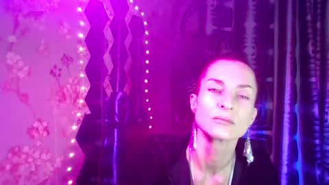Snapshot of kristinagold44 chatting on 03.10.25 Kristina online show from 03.10.25