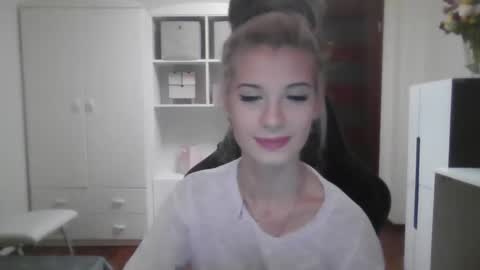 KristineAmore online show from 10.10.25