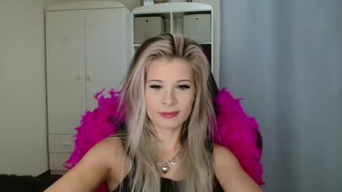 KristineAmore online show from 10.23.25