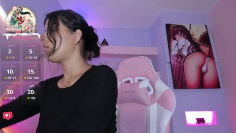 Snapshot of kristinwall chatting on 01.12.25 KristinWall online show from 01.12.25