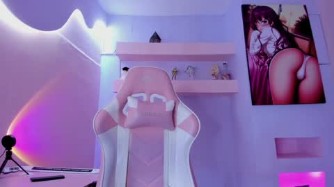 Snapshot of kristinwall chatting on 02.01.25 KristinWall online show from 02.01.25