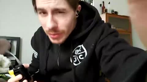 Snapshot of kristophspeer chatting on 01.04.25 Kristoph Speer online show from 01.04.25