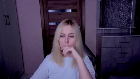 Snapshot of kristy_fran chatting on 04.10.26 Kristy online show from 04.10.26