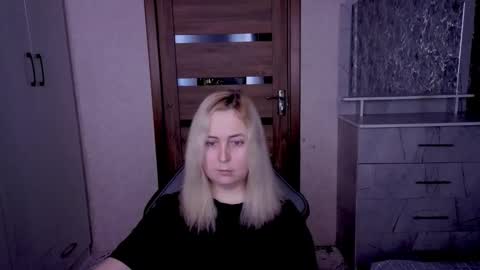 Snapshot of kristy_fran chatting on 04.13.26 Kristy online show from 04.13.26