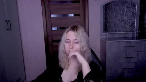 Snapshot of kristy_fran chatting on 04.27.26 Kristy online show from 04.27.26