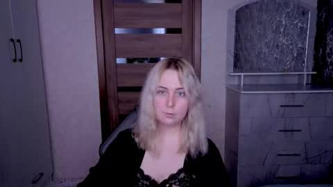 Snapshot of kristy_fran chatting on 04.28.26 Kristy online show from 04.28.26