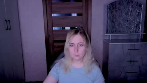 Snapshot of kristy_fran chatting on 06.26.26 Kristy online show from 06.26.26