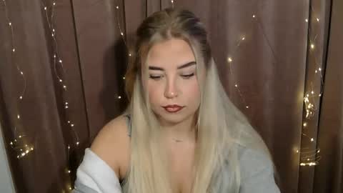 Snapshot of kristyflowers chatting on 12.02.24 KristyFlowers online show from 12.02.24