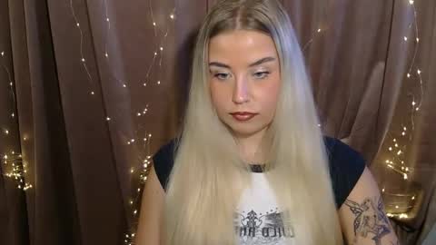 Snapshot of kristyflowers chatting on 12.12.24 KristyFlowers online show from 12.12.24