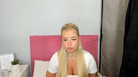 Snapshot of kristyflowers chatting on 01.13.25 KristyFlowers online show from 01.13.25